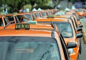 Curitiba (PR): ACP faz campanha por mais táxis