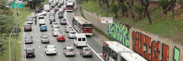 Capital: Taxista veja mais diferenças entre faixas e corredores de ônibus