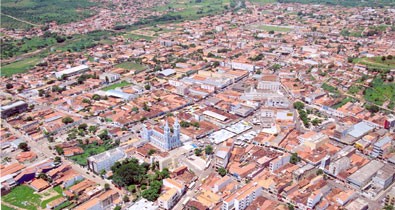 Teresina (PI): Lei autoriza a propaganda em táxis