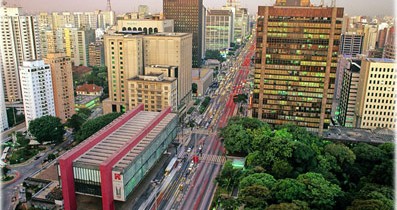 Capital: Prefeitura estuda liberar 81 vagas para embarque em táxi na Paulista